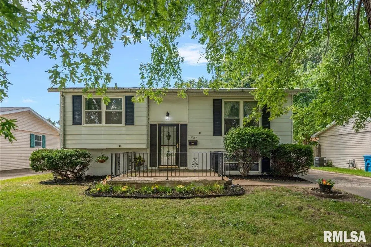 1821 Denton Drive, Springfield, IL 62702 - #1