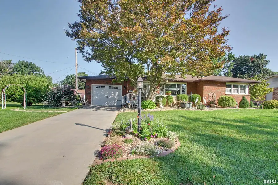 3931 Holiday Drive, Quincy, IL 62301 - #2
