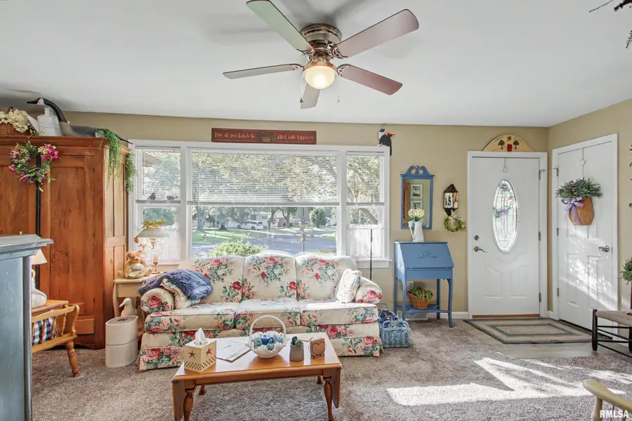 3931 Holiday Drive, Quincy, IL 62301 - #3