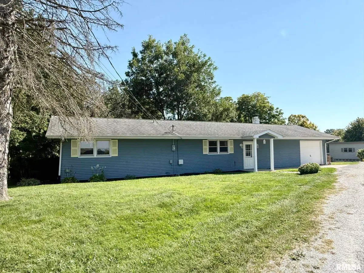 165 Birch Lane, Petersburg, IL 62675 - #1