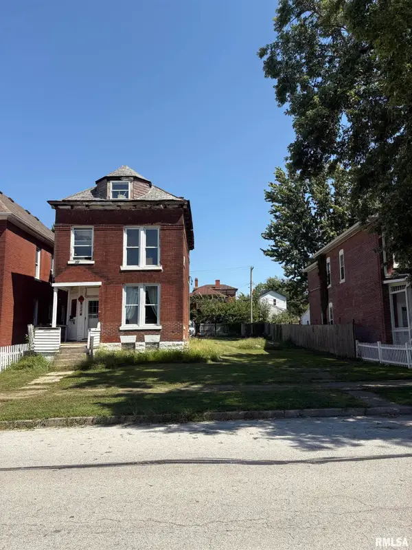 628 N 7th Street, Quincy, IL 62301
