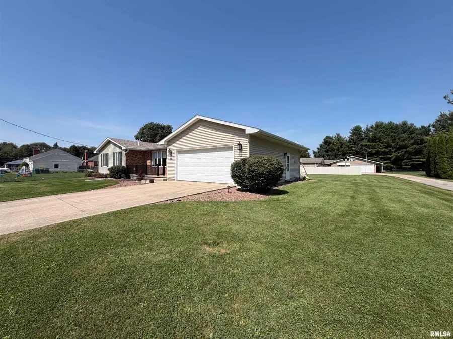 973 Johnston Street, Galesburg, IL 61401 - #2