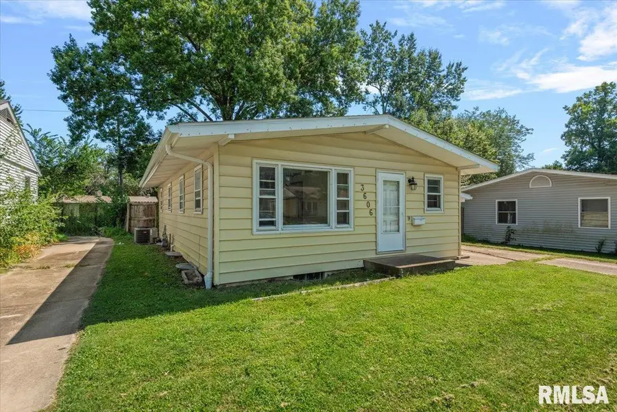 3606 Sheffield Road, Springfield, IL 62703 - #3
