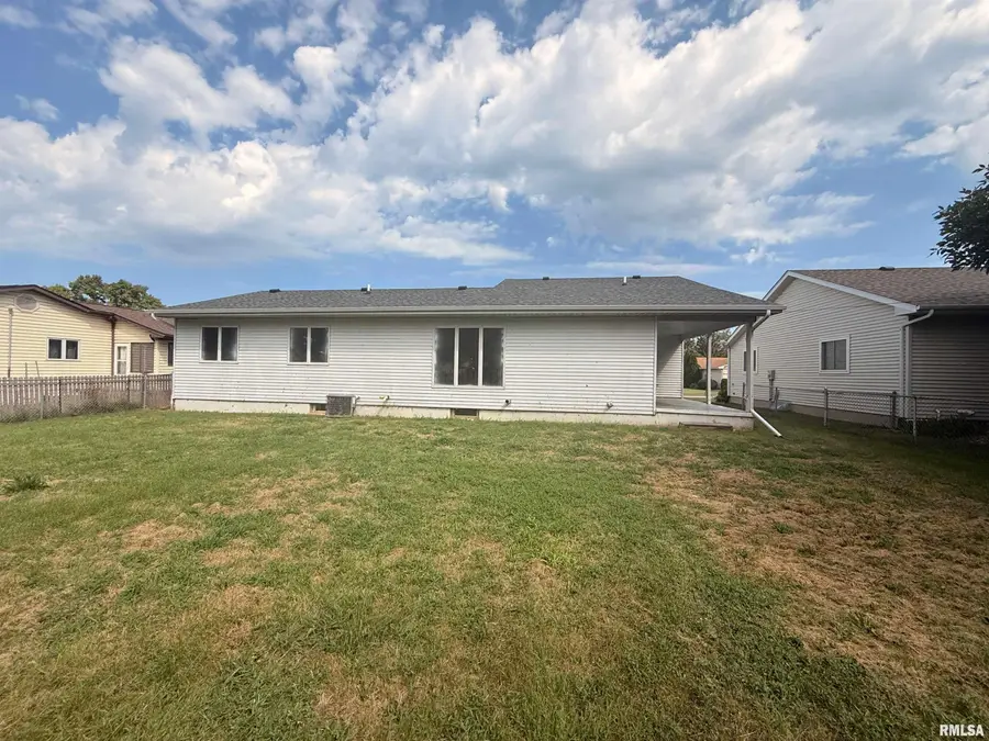 2099 Barding Avenue, Decatur, IL 62526 - #3