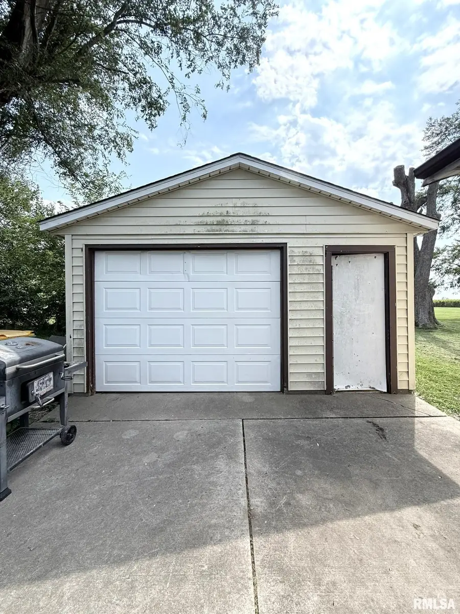 342 Huston Street, Galesburg, IL 61401 - #3