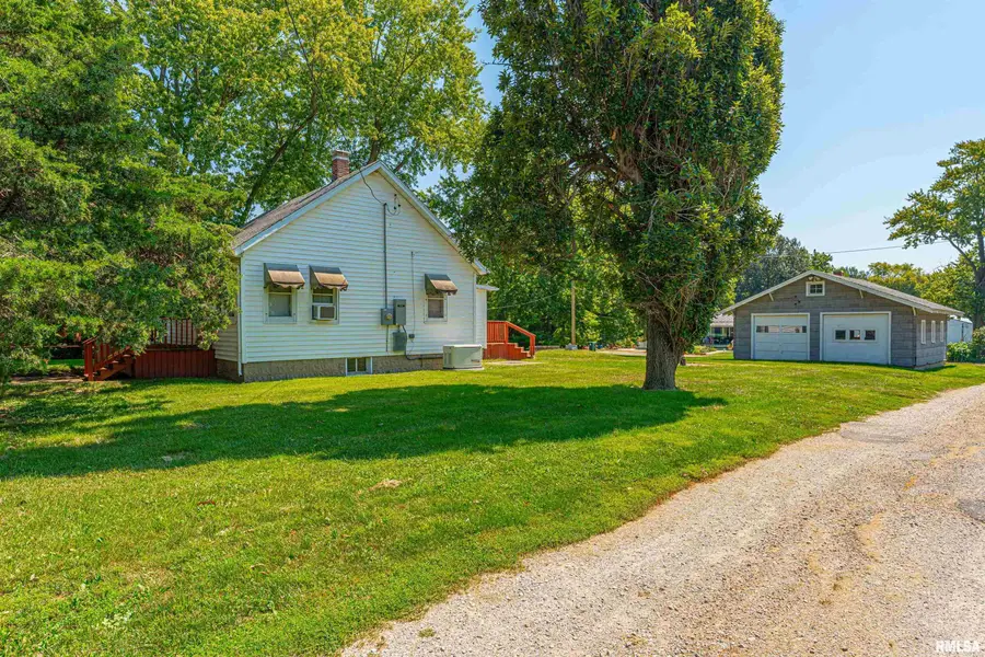 204 E Jemima Street, Clinton, IL 61727 - #2