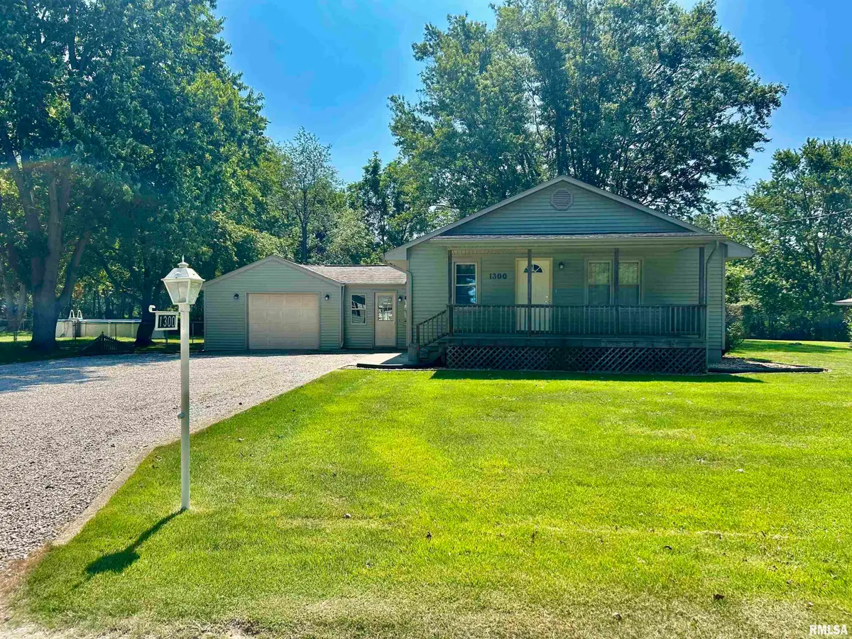 1300 E Franklin Street, Taylorville, IL 62568 - #1