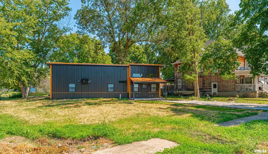 109 3rd Street, Easton, IL 62633 - #3