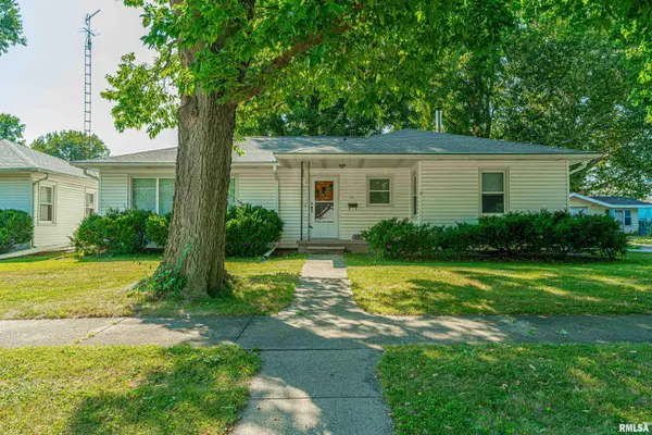 511 S State Street, Lincoln, IL 62656