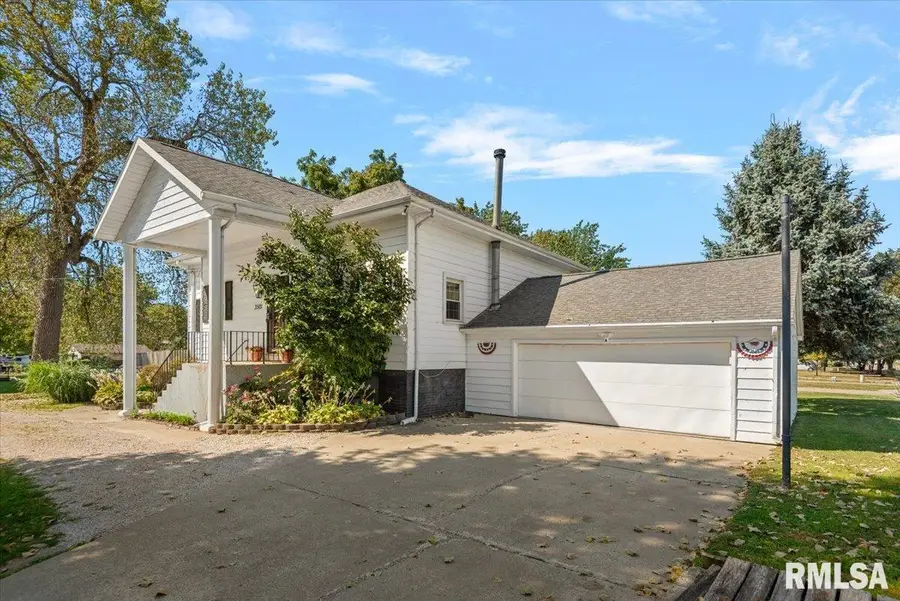 3501 W Iles Avenue, Springfield, IL 62711 - #2