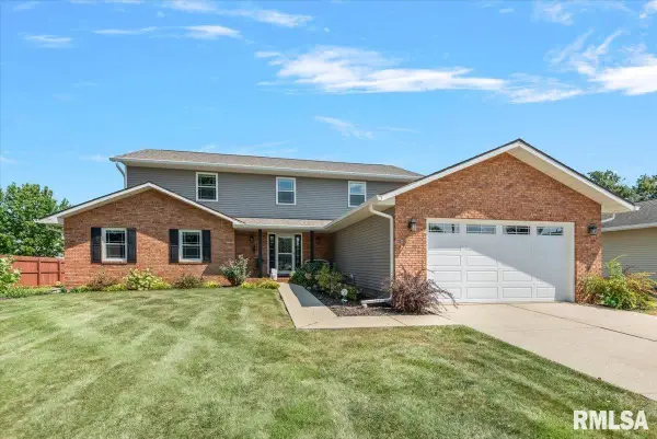 3220 Red Bud Lane, Springfield, IL 62712-8946