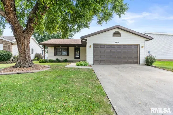 2904 Biscayne Drive, Springfield, IL 62707
