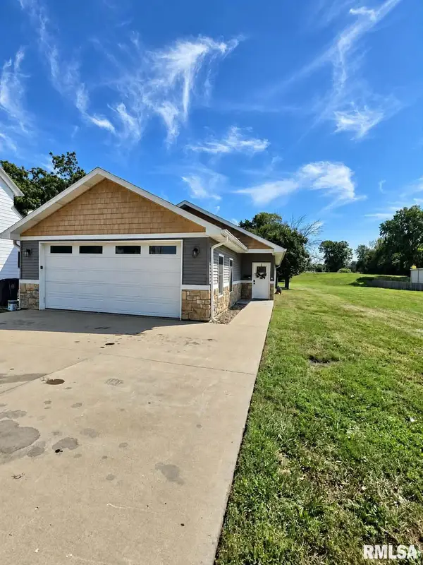 1321 S 12th Street, Quincy, IL 62301