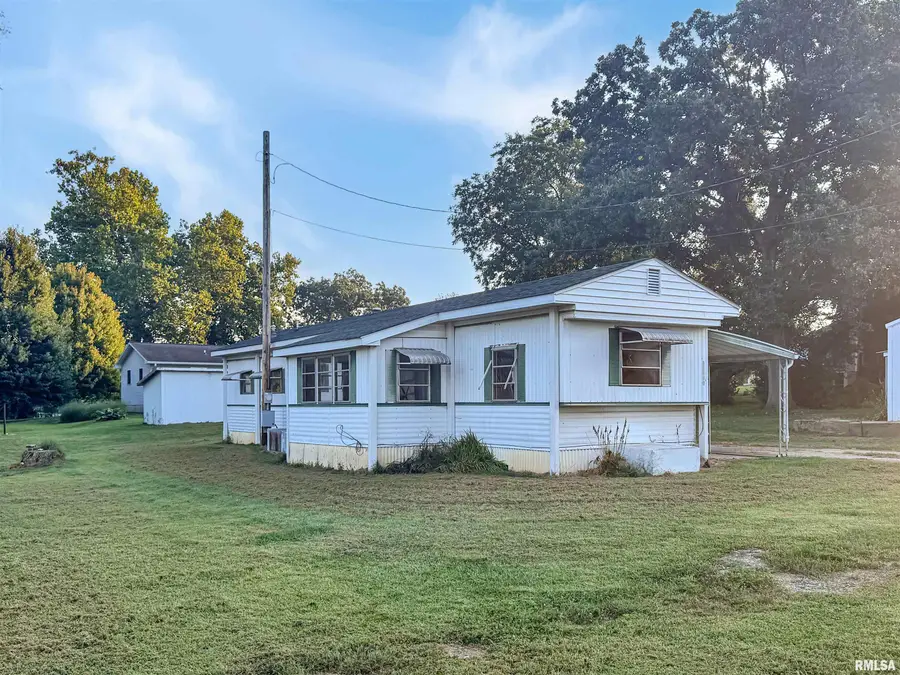 109 W 2nd Street, Versailles, IL 62378 - #2