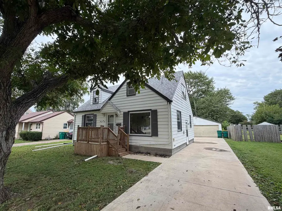 971 S Farnham Street, Galesburg, IL 61401 - #3