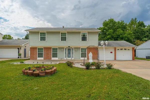 15 Ophir Avenue, Lincoln, IL 62656