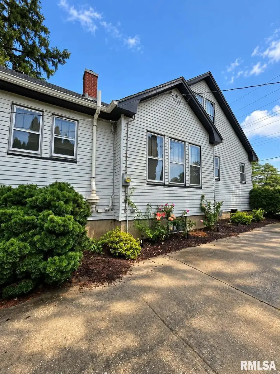 1348 S 28th Street, Quincy, IL 62301 - #3