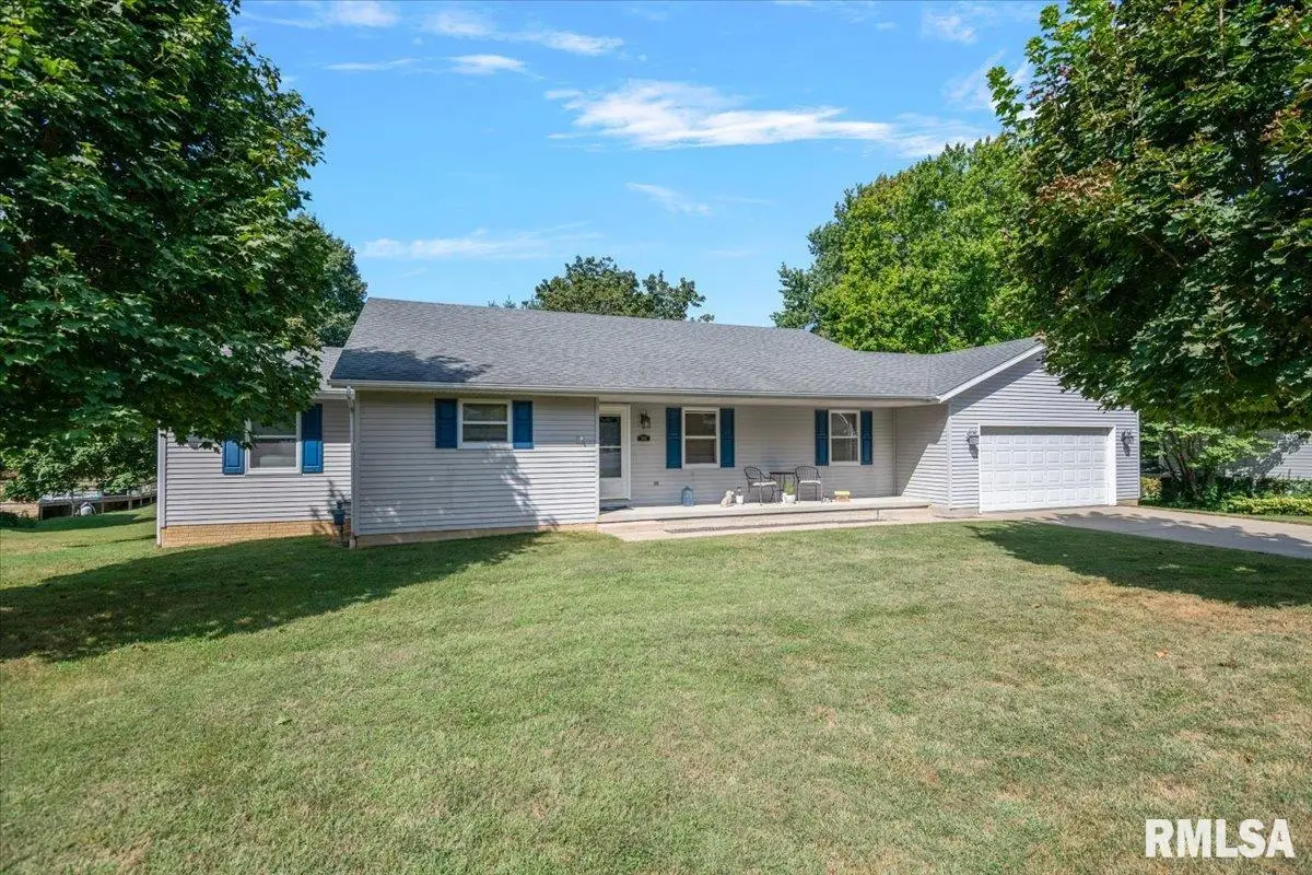 303 S Glen Oak Drive, Athens, IL 62613 - #1