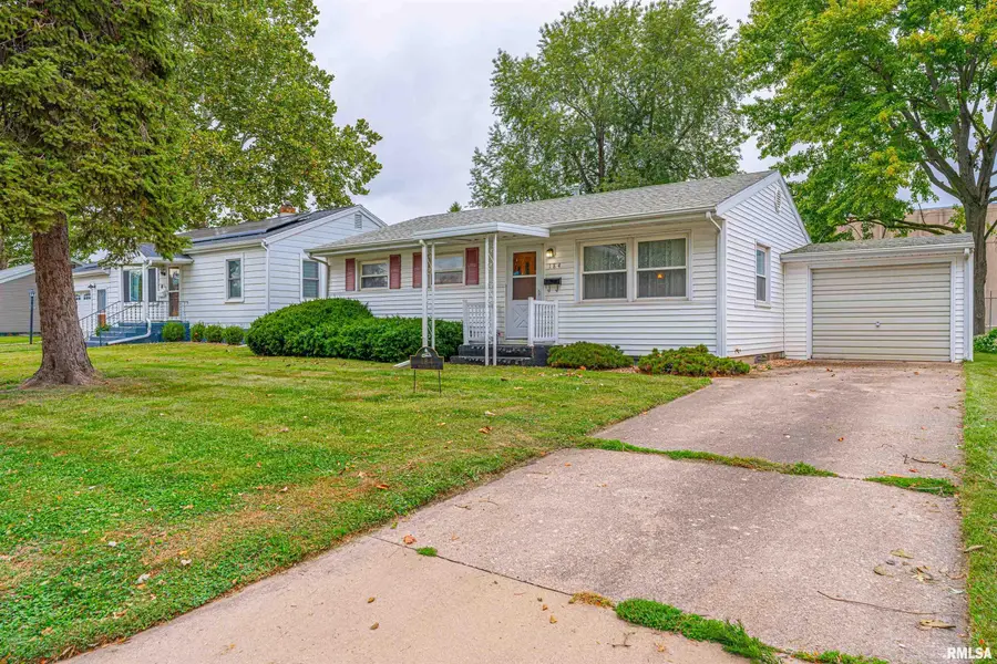 184 Welch Drive, Lincoln, IL 62656 - #2
