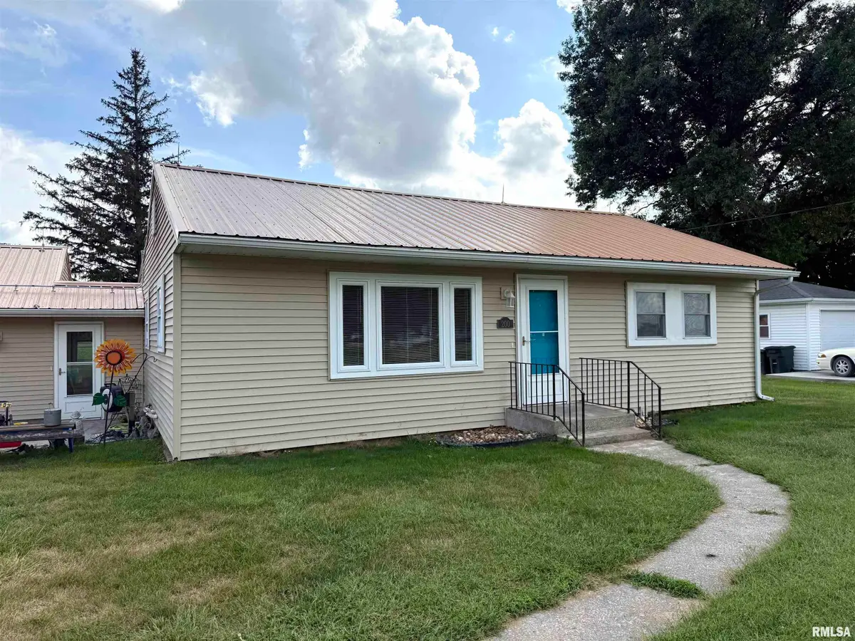 200 Albers Street, Golden, IL 62339 - #1