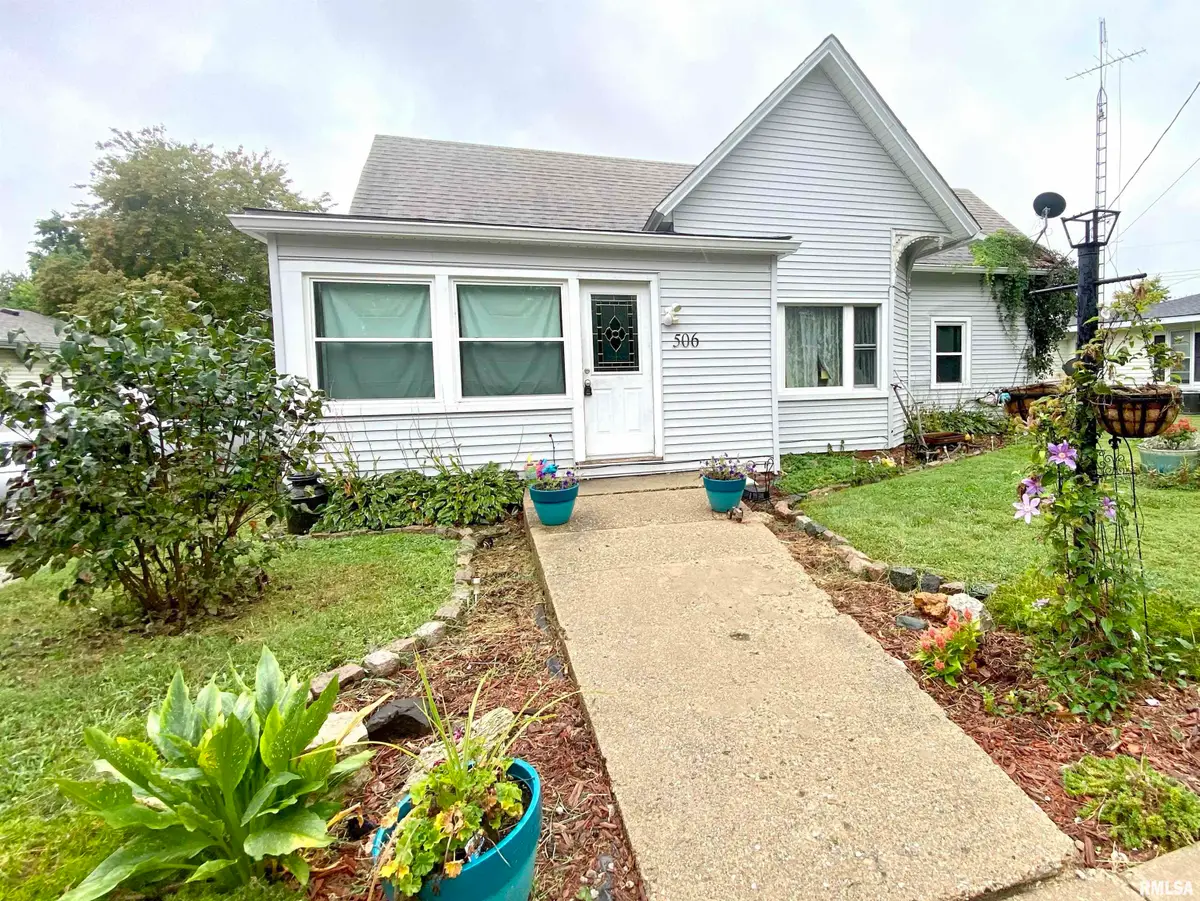 506 W Madison Street, Athens, IL 61613 - #1