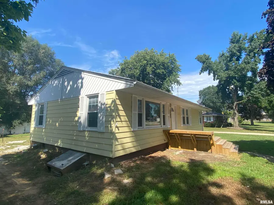 145 W Chrisman Drive, Meredosia, IL 62665 - #2