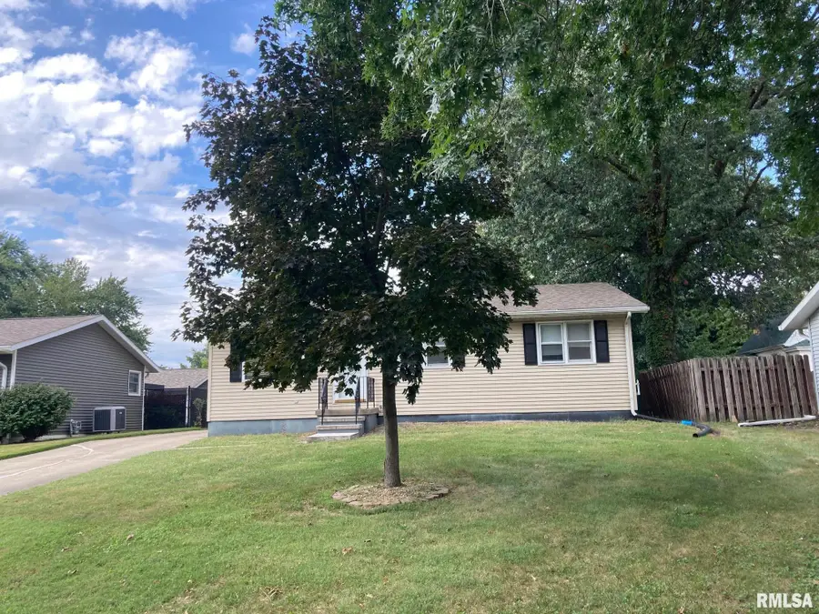 217 Willow Lane, Springfield, IL 62707 - #2