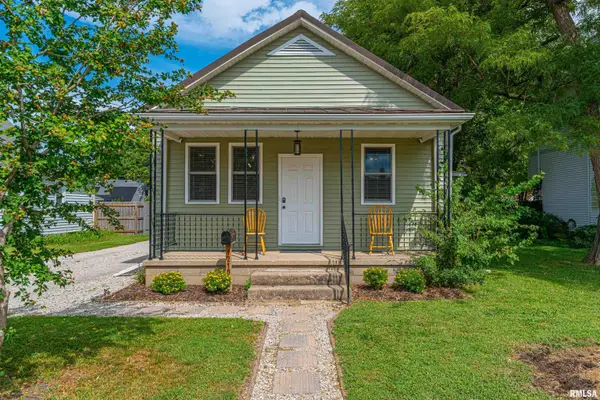1210 Pulaski Street, Lincoln, IL 62656