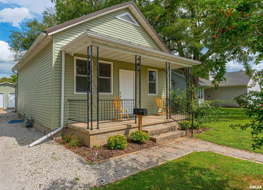 1210 Pulaski Street, Lincoln, IL 62656 - #2
