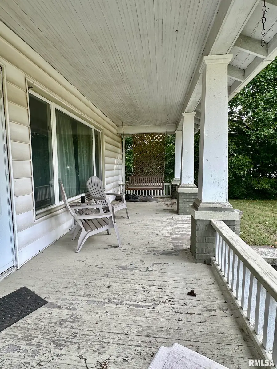 820 E State Street, Jacksonville, IL 62650 - #2
