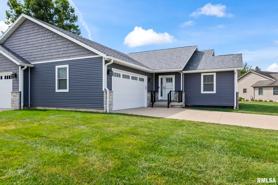 600 Burberry Lane, Rochester, IL 62563 - #3