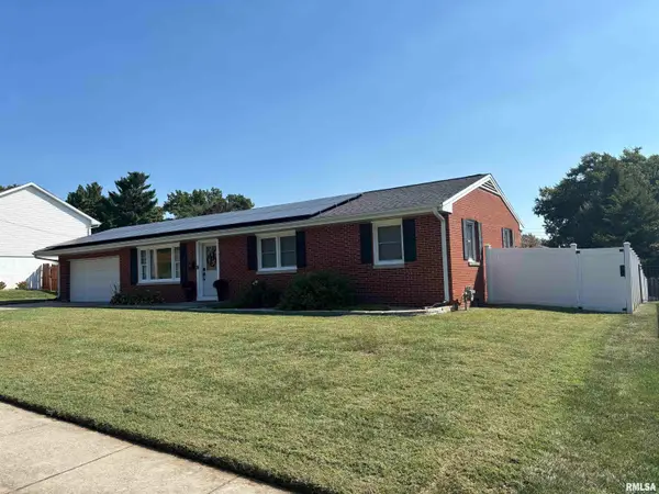 206 Massey Lane, Jacksonville, IL 62650