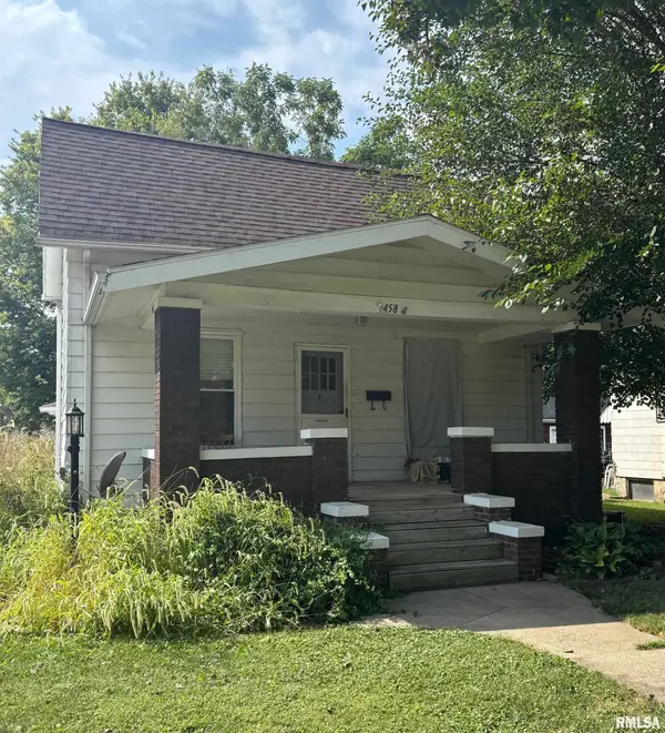 458 Clark Street, Galesburg, IL 61401