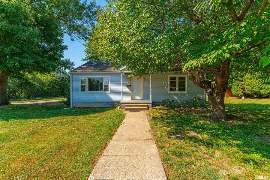 721 S State Street, Lincoln, IL 62656 - #2