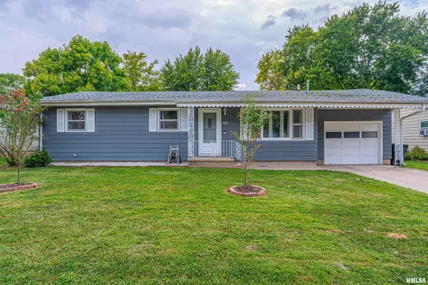 1017 N Madison Street, Lincoln, IL 62656