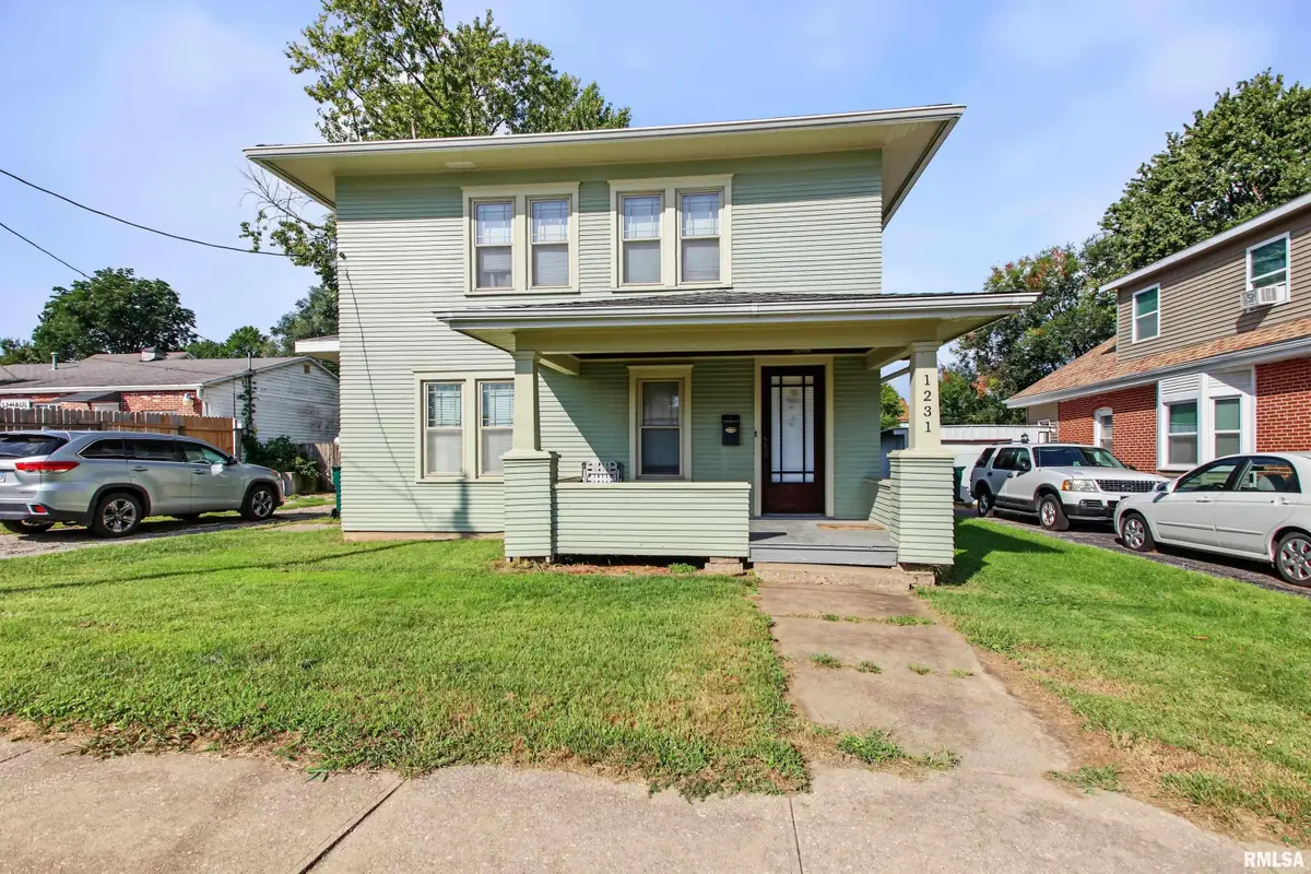 1231 N 12th Street, Quincy, IL 62301 - #1
