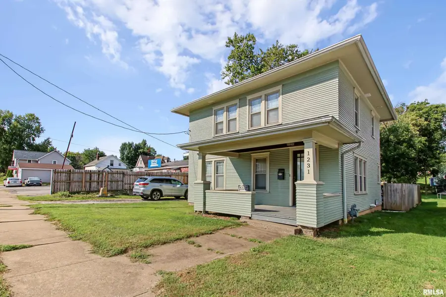 1231 N 12th Street, Quincy, IL 62301 - #2