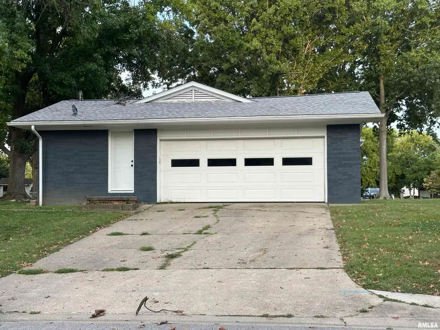 55 White Birch Road, Springfield, IL 62707 - #3
