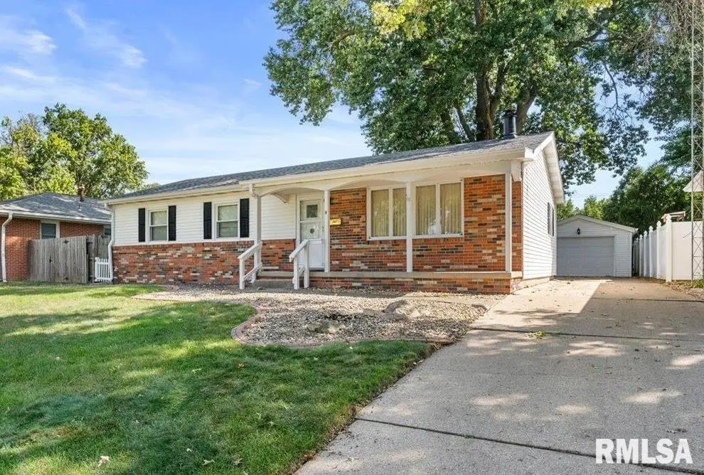 8 Foresters Lane, Springfield, IL 62704 - #1