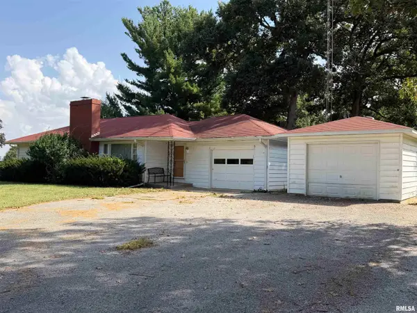 2617 Loami Road, Jacksonville, IL 62650