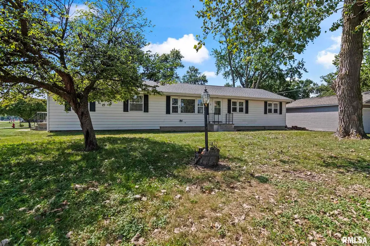 2 Royal Drive, Sherman, IL 62684 - #1