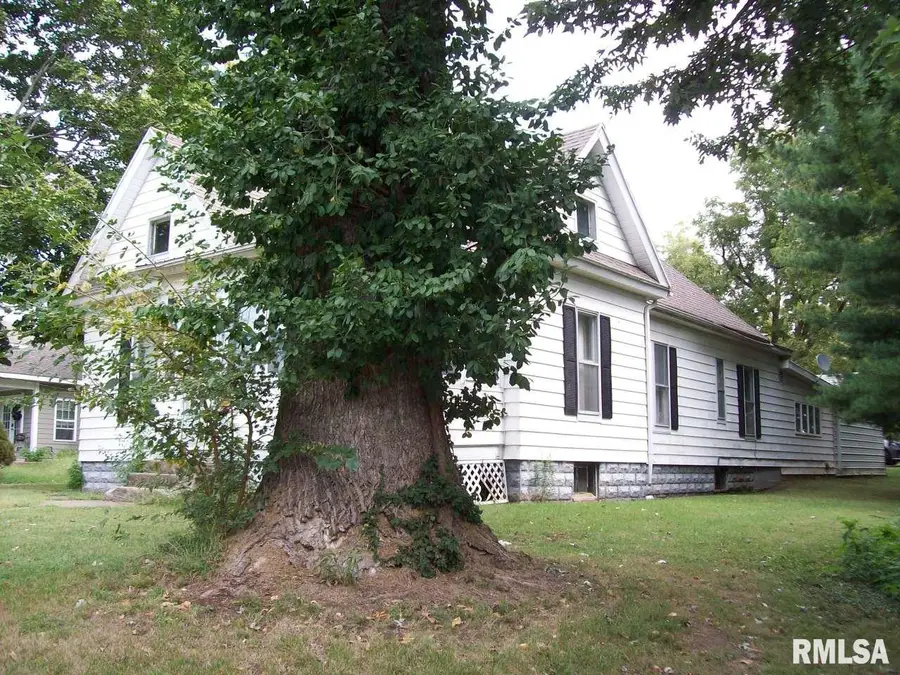216 S Main Street, Winchester, IL 62694 - #3