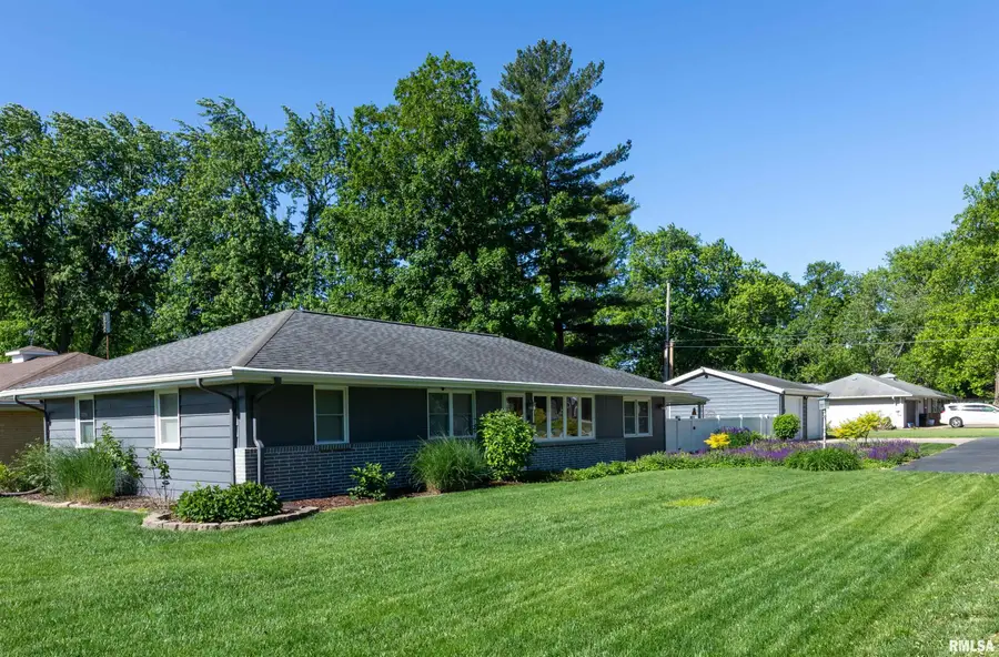 424 E Kimble Street, Springfield, IL 62703 - #3