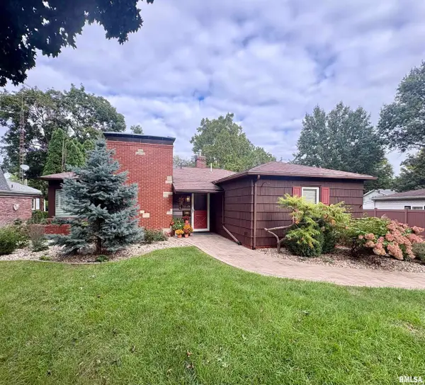 1749 N Academy Street, Galesburg, IL 61401