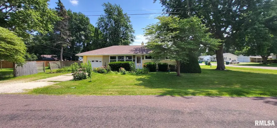 899 Ohio Avenue, Galesburg, IL 61401 - #2