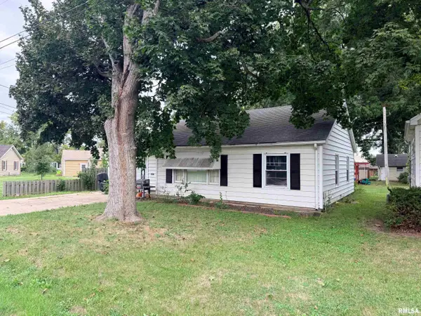 1384 Goltra Avenue, Jacksonville, IL 62650