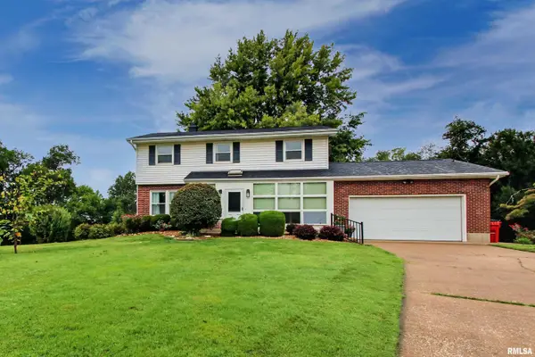 4221 Country Meadows Lane, Quincy, IL 62305