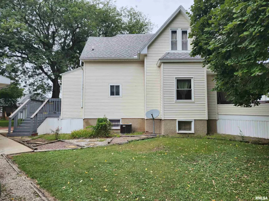 200 SW 6th Street, Atlanta, IL 61723 - #3