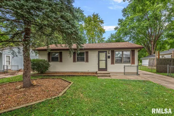 2425 Stokebridge Road, Springfield, IL 62702