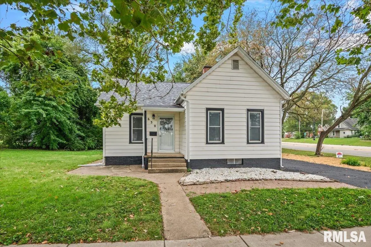 630 W Maple Avenue, Springfield, IL 62702 - #1